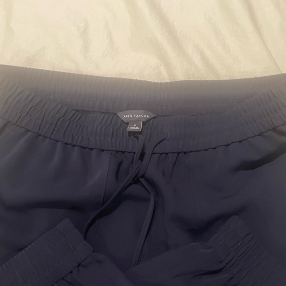 Ann Taylor black joggers - Picture 2 of 2